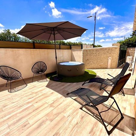 Maison De Charme Avec Jacuzzi Molleges Екстер'єр фото