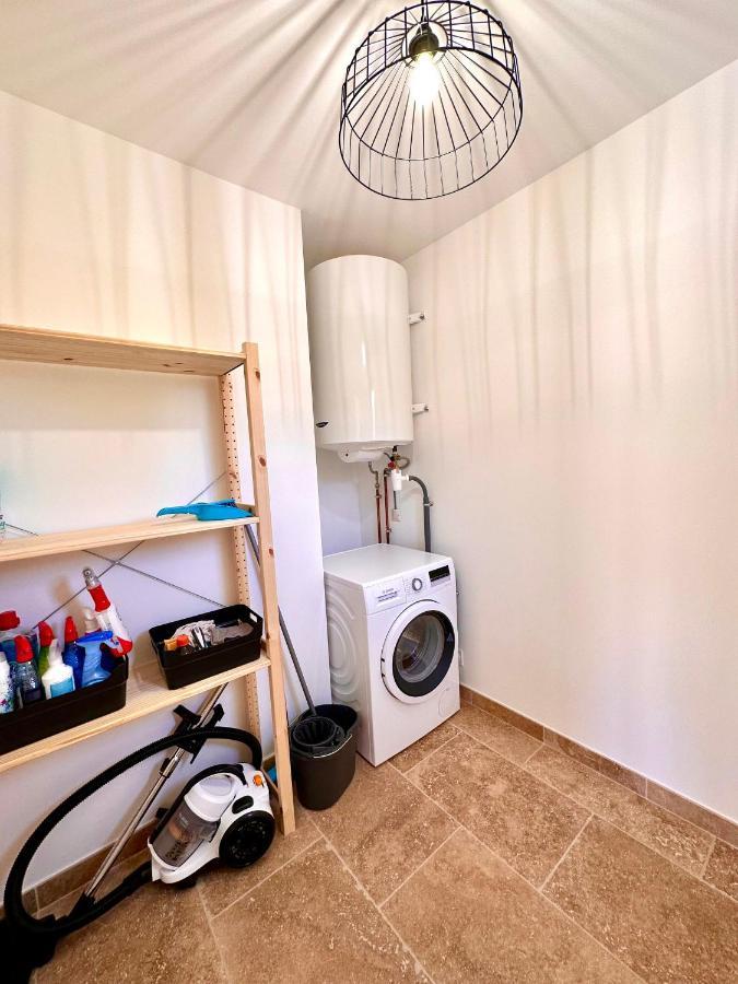 Maison De Charme Avec Jacuzzi Molleges Екстер'єр фото