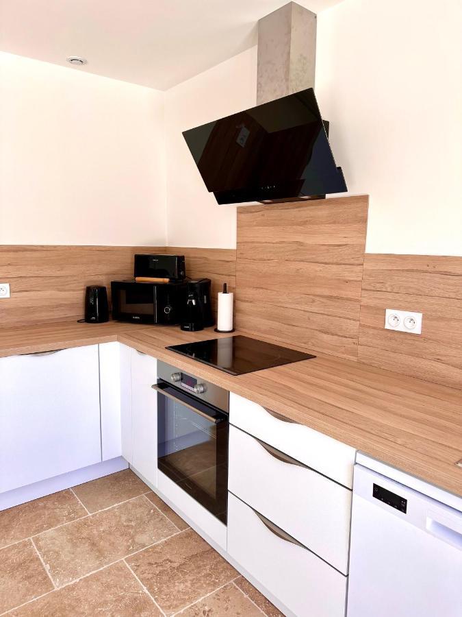 Maison De Charme Avec Jacuzzi Molleges Екстер'єр фото